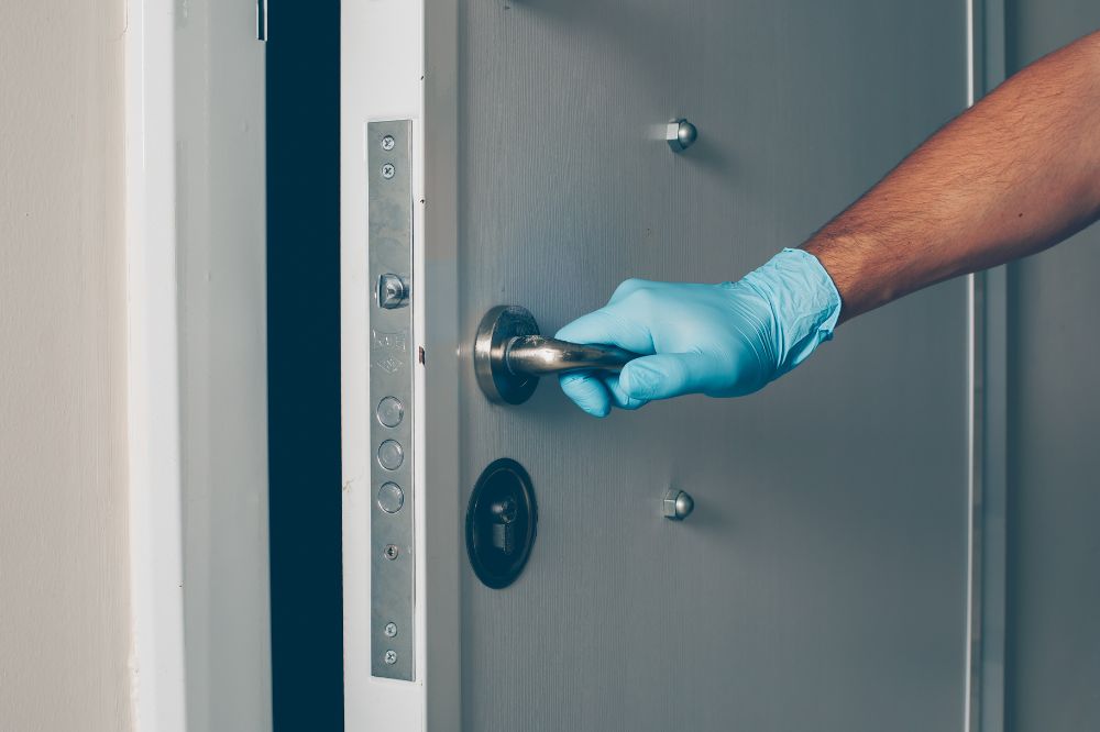 residential locksmiths near you: twenty-four seven-emergency assistance
